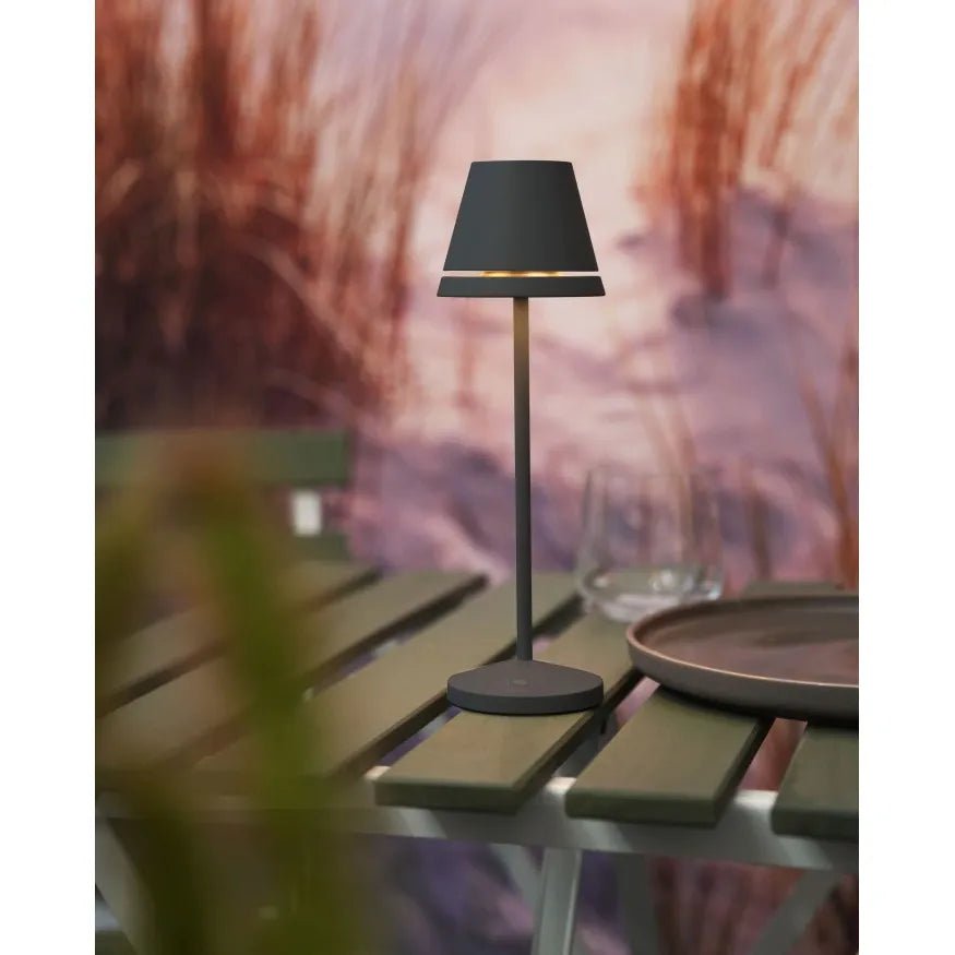 Tischleuchte Wiederaufladbar, 2200–3000K Einstellbares Licht, Touch - Dimmbar mit Memory - Funktion, IP54, 96h Akkulaufzeit – Venezia | Leonardo - Esszett Luxury | Stilvolles Wohnen mit Charakter