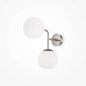 Wandleuchte mit Satin - Nickel - Finish und weißen satinierten Glasdiffusoren – Erich | Maytoni - Esszett Luxury | Stilvolles Wohnen mit Charakter
