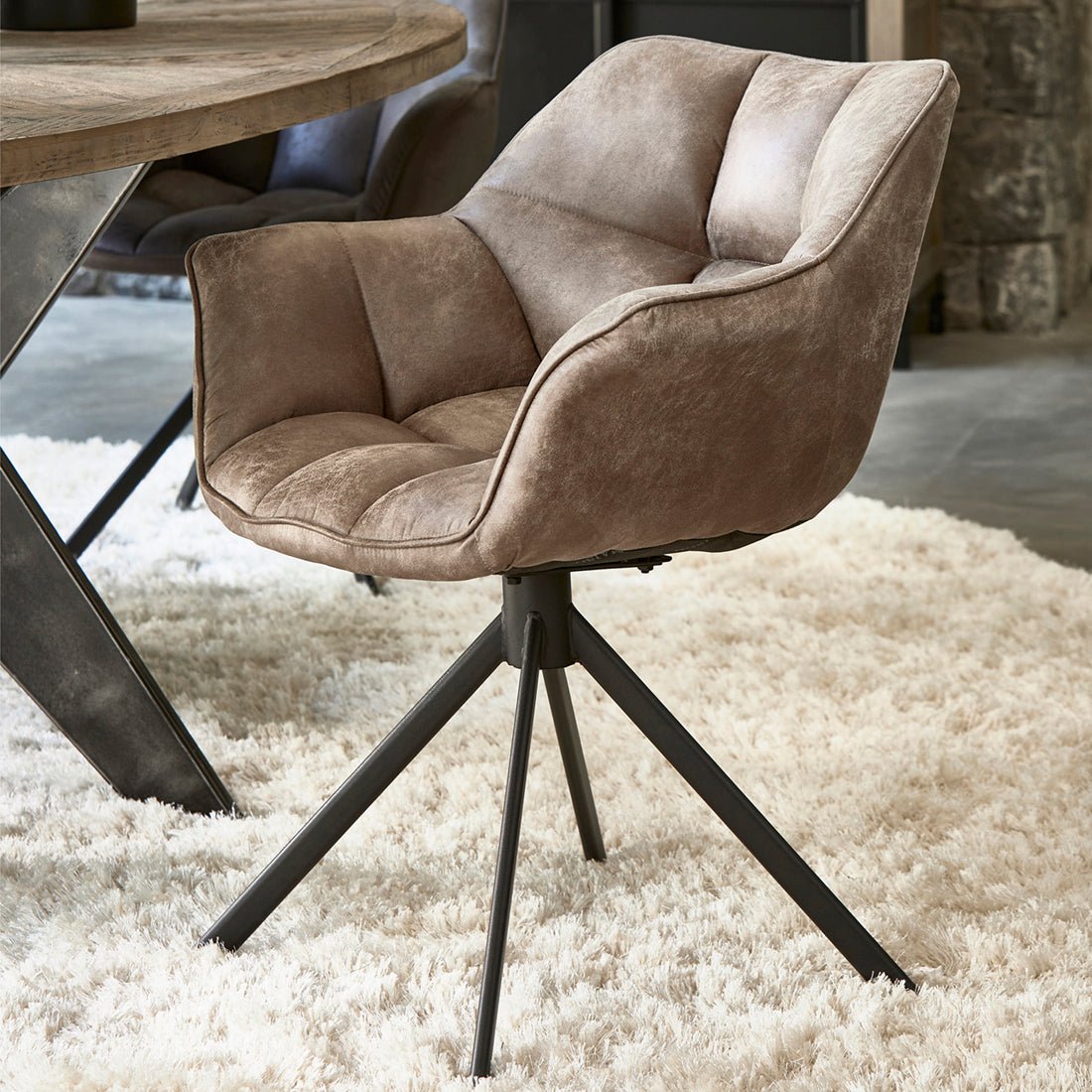 Esszimmerstuhl Kaffeefarbenes Pellini - Leder & Metall 1 – Carnaby | Rivièra Maison - Esszett Luxury | Stilvolles Wohnen mit Charakter