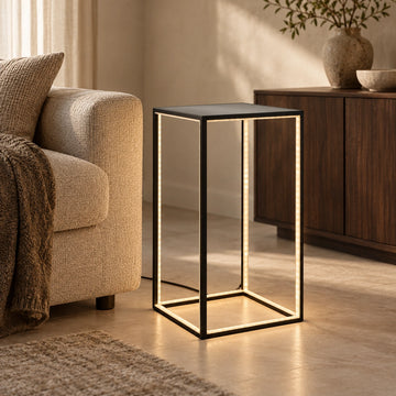 Floor lamp with high-quality metal body, slender design, integrated LED technology – DELUX | Sompex