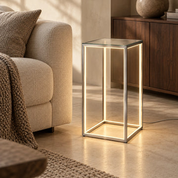 Floor lamp with high-quality metal body, slender design, integrated LED technology – DELUX | Sompex