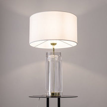 Tischleuchte Skulpturales Glas Stoffschirm & Eleganter Akzent – Muse | Maytoni - Esszett Luxury | Stilvolles Wohnen mit Charakter