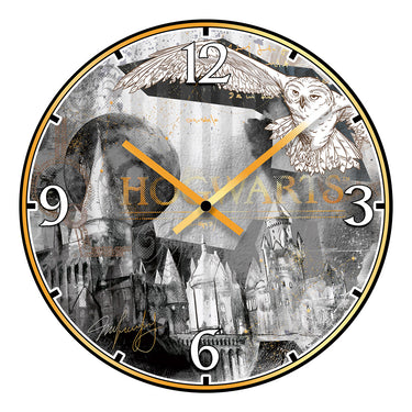 Wanduhr – MDF Oberfläche, Goldfarbene Zeiger, Collage Motiv - Hogwarts | Gilde