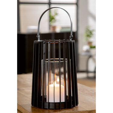 Windlicht – Schwarzes Metall, Mattes Finish, Bügelgriff Design, 32cm Höhe - Porta | Gilde