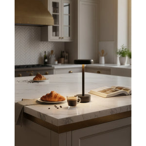 Tischleuchte – Schlankes Design, Kabellose Freiheit, Sanftes Licht - Iena | ELLE Decoration