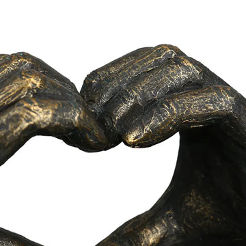 Skulptur – Strukturierte Oberfläche, Bronzefarbene Gestaltung, Herzförmiges Motiv, 36 cm - Herz aus Händen | Gilde