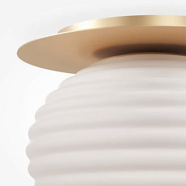 Deckenleuchte mit geriffeltem Weißglas, goldfarbenem Rahmen und elegantem Design – Reels | Maytoni - Esszett Luxury | Stilvolles Wohnen mit Charakter