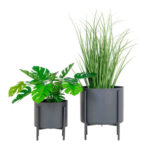 Blumentopf-Set – Grauer Stahl, Zwei Stück, Erhöhte Pflanzenelemente - Pavia | House Nordic