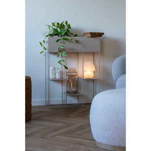 Pflanzgefäß – Sandfarbener Stahl, Drei Ablagen, 80 cm Höhe - Rabo | House Nordic