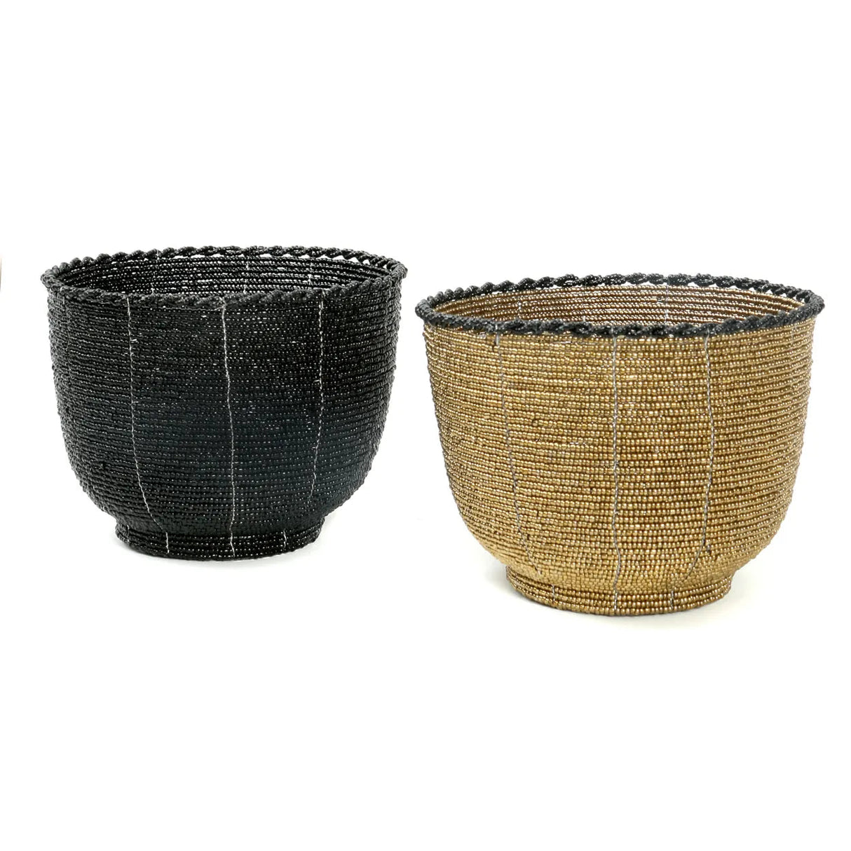 Korb – Perlen Material, Dekorative Form, Schwarze Farbe, M - Beaded | Bazar Bizar Antwerp