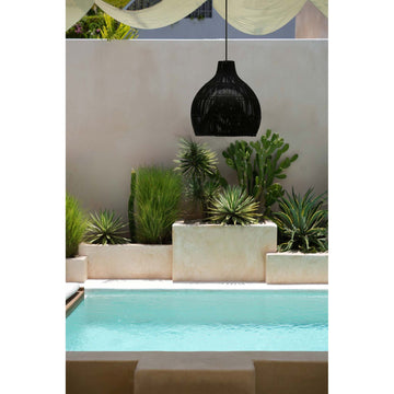 Pendelleuchte – Rattanmaterial, Schwarzes Finish, Vasenform, L - Lobster Trap | Bazar Bizar Antwerp