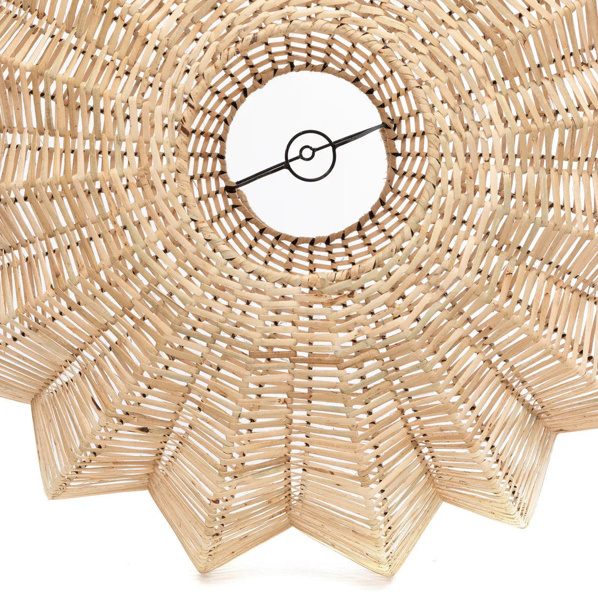 Pendelleuchte – Handgeflochtenes Rattan, Laternenform Design, Sanftes Licht, L – Cerise | Bazar Bizar Antwerp
