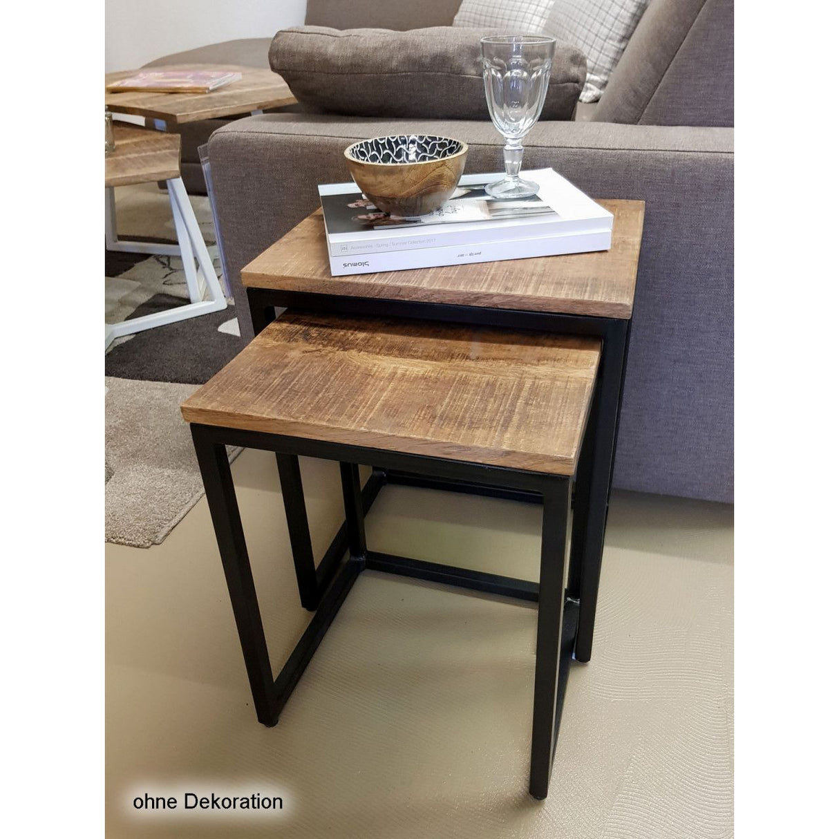 Side table made of recycled mango wood, handcrafted, with powder-coated metal frame – Dallas | MVG Voglrieder