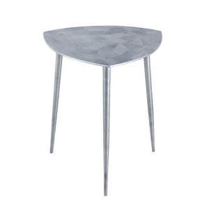 Beistelltisch – Aluminium, Silber Finish, Dreieck Design - Alster | MVG Voglrieder