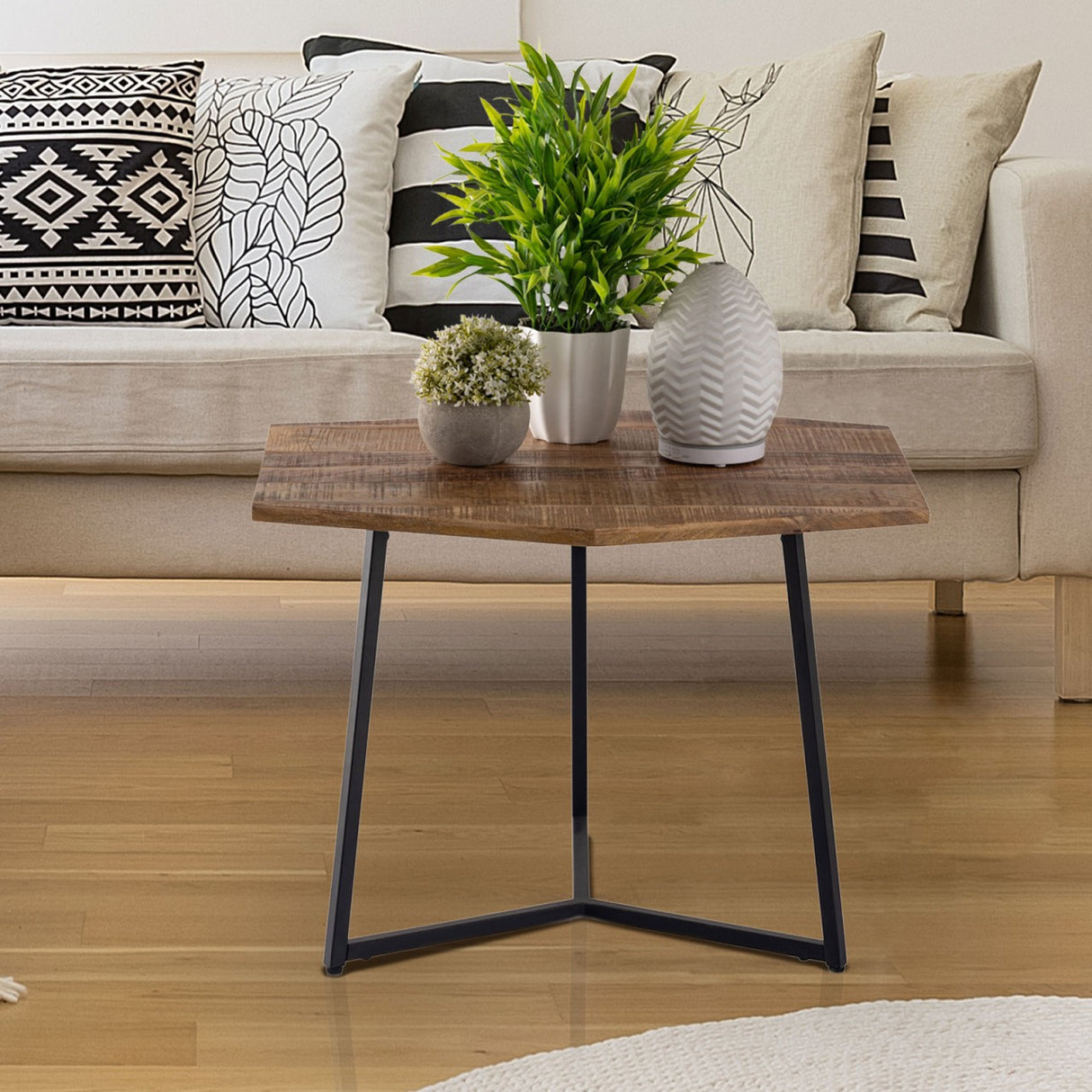 Couchtisch – Altholz, Metall Rahmen, Industrial Design - Inka | MVG Voglrieder
