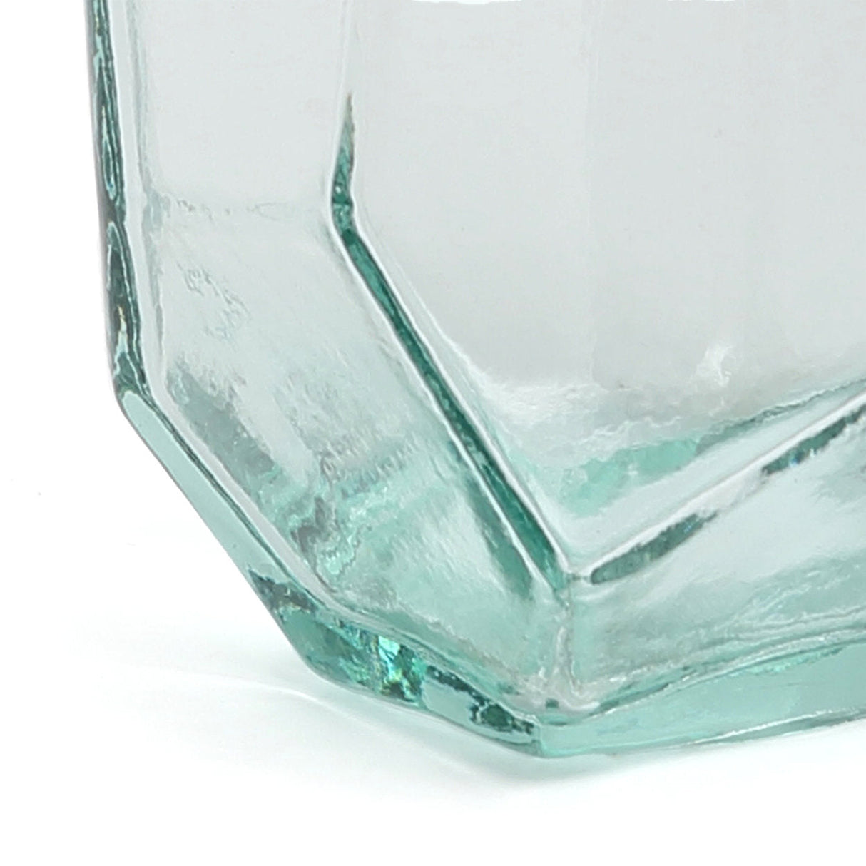 Trinkglas – Recyceltes Glas, Facetten Design, Blaue Farbe – Origami | Bazar Bizar Antwerp