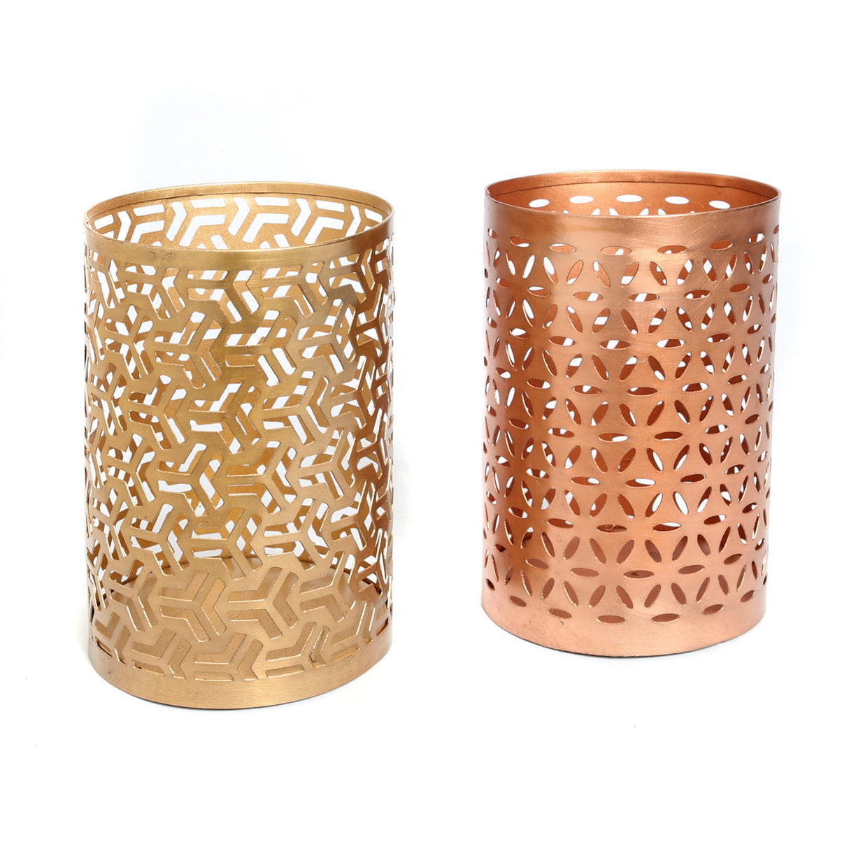 Kerzenhalter – Messingmaterial, Zickzack Design, Goldene Farbe – Hollow Zigzag | Bazar Bizar Antwerp