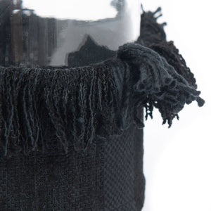 Kerzenhalter – Samtmaterial, Dekorativer Glasbehälter, Schwarze Farbe, XL  – Oh My Gee | Bazar Bizar Antwerp