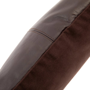 Kissenbezug – Weiches Leder, Vierfeld Design, Strukturreiche Oberfläche | Bazar Bizar Antwerp