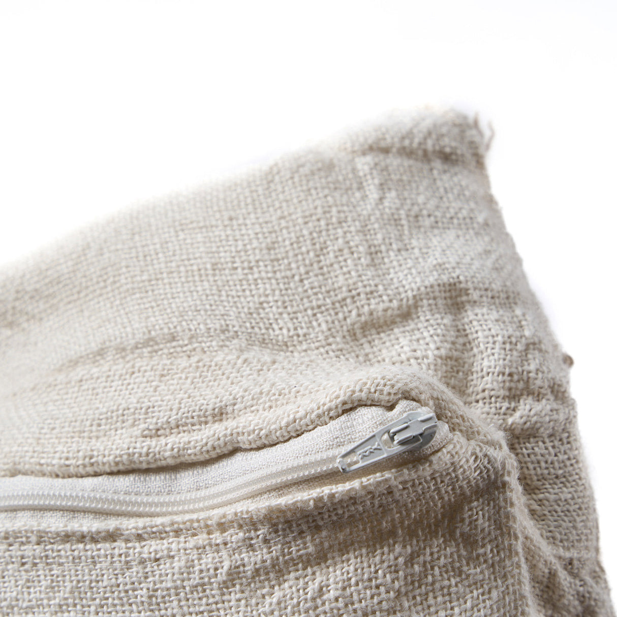 Kissenbezug – Weiches Leinen, Natürliches Design, Gewebte Struktur - Linen Threads | Bazar Bizar Antwerp