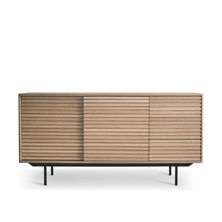 Sideboard – Natürliches Eschefurnier, Schiebetüren, Schubladenstauraum – Sense | Njordec image