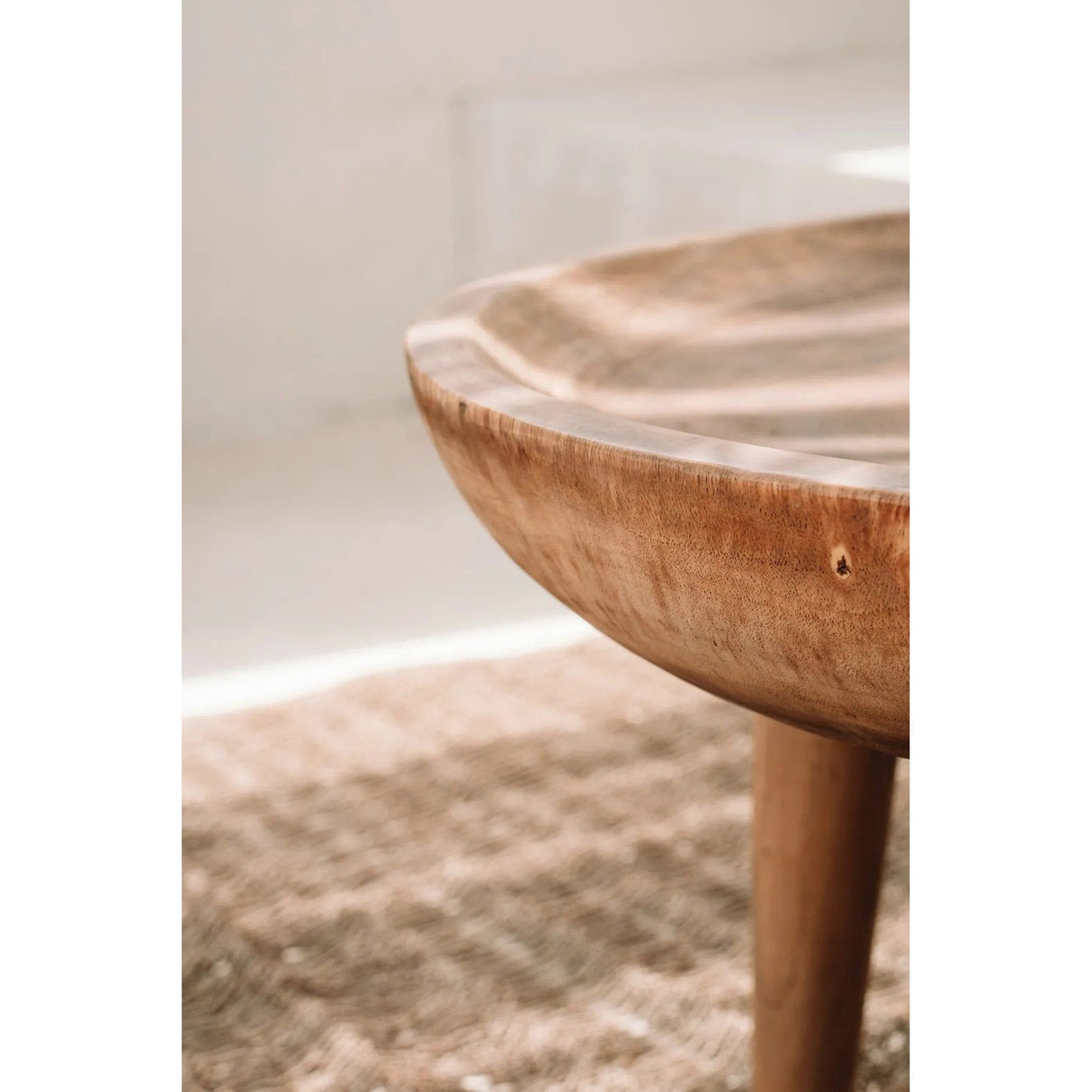 Couchtisch – Massives Munggur, Warmer Farbton, Handgefertigte Qualität | Bazar Bizar Antwerp