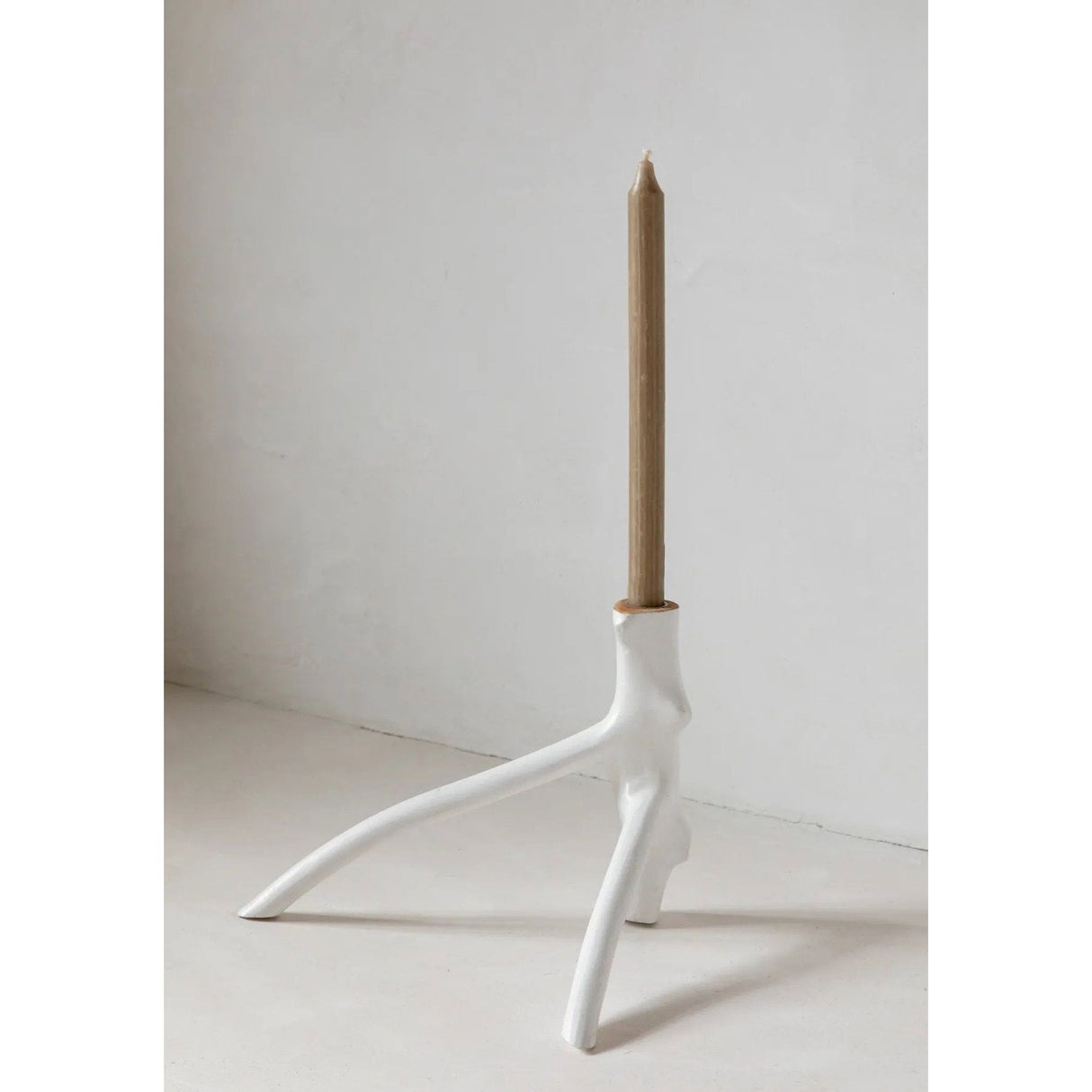 Kerzenhalter – Holzmaterial, Astdesign, Skulpturale Form – Triple Twig | Bazar Bizar Antwerp
