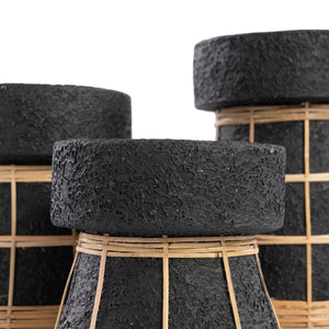 Kerzenhalter – Terrakotta-Rattan Material, Strukturierte Oberfläche, Flechtdesign, L – Serene | Bazar Bizar Antwerp