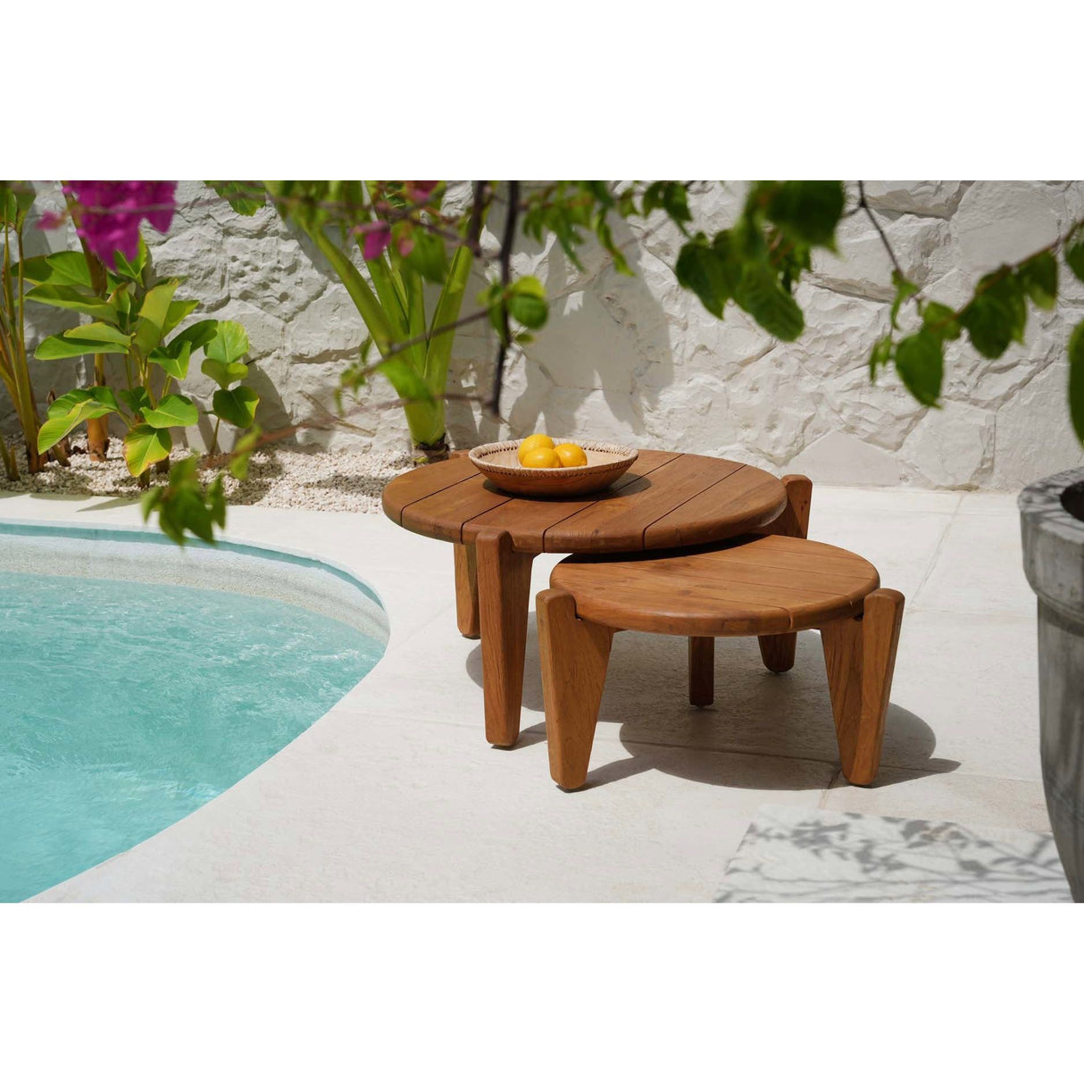 Couchtisch – Recyceltes Teakholz, Dreibein Design, Outdoor Stil, S – Seseh | Bazar Bizar Antwerp