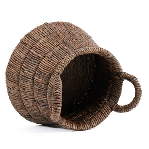 Korb – Bananenblatt Material, Dreieckige Form, Tragegriff Design – Chisomo | Bazar Bizar Antwerp
