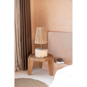 Couchtisch – Recyceltes Teakholz, Rustikale Optik, Dreibein Design, M – Wabi Sabi | Bazar Bizar Antwerp