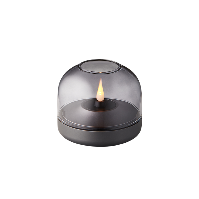 Kerzenhalter aus Glas und Aluminium mit modernem Design und LED-Kerzen-Kompatibilität, Rauchgrau – Glow 08 | Kooduu