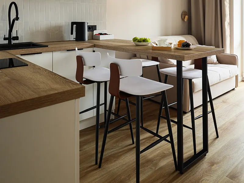 Kleines Wohnzimmer mit offener Küche einrichten: Clevere Tipps – Esszett Luxury