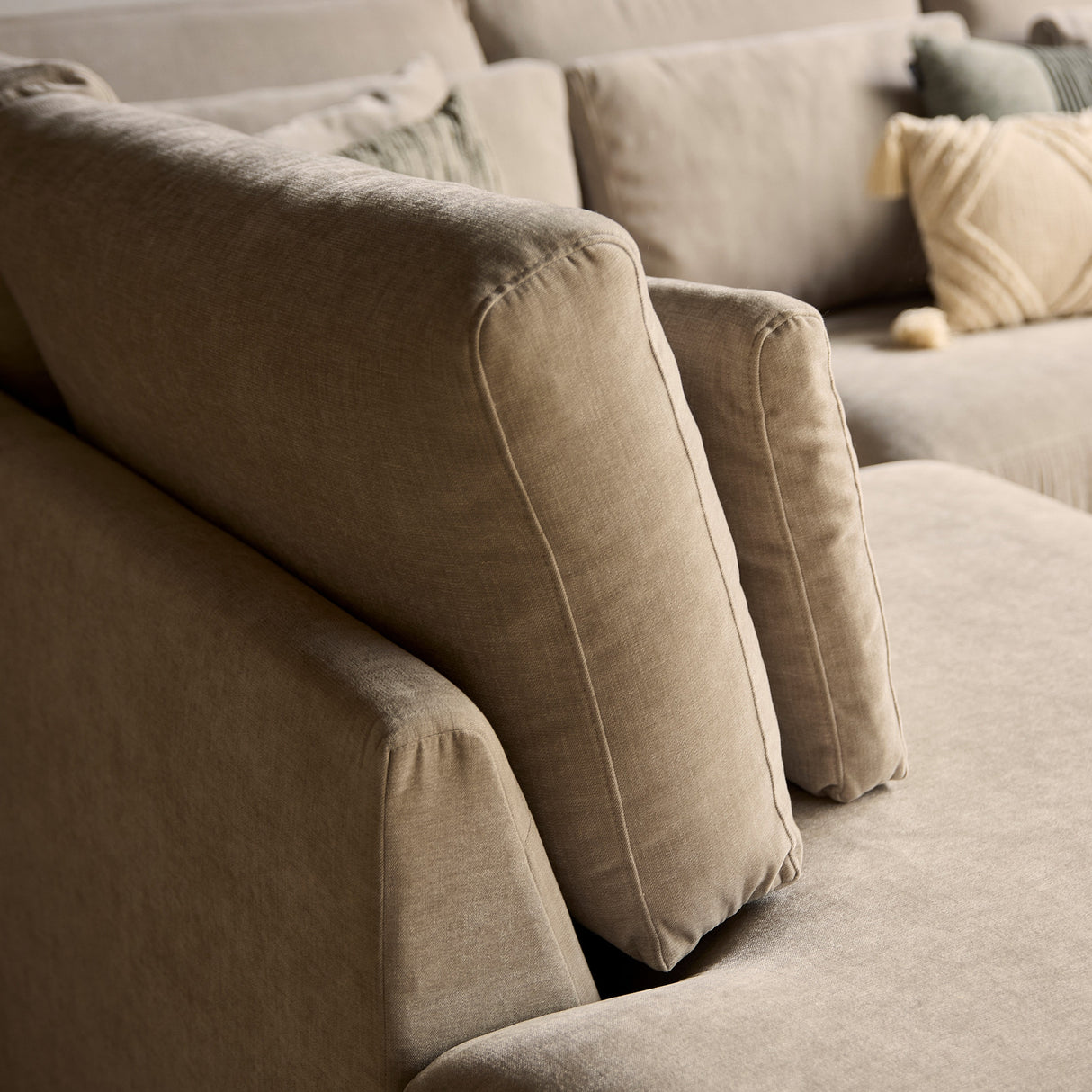 Corner Sofa - Ottoman left & Beech Wood Frame & Cold Foam Upholstery – Jesse | Starfurn