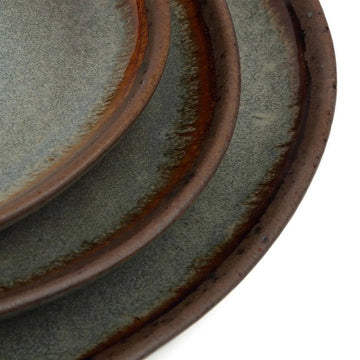 Salad plate – Portuguese Stoneware, Handmade Ceramic Surface, Multicoloured Glaze – Côa | Bazar Bizar Antwerp