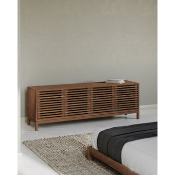 TV-Möbel – Eschenholz Material, Lamellenfront Design, Roux Braun, 66 cm Höhe - Tanner | Modus Furniture International