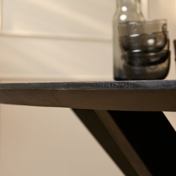 Esszimmertisch - Mangoholz Schwarz, Ovale Form, Matrix Gestell, 160 cm – Brandy | Starfurn