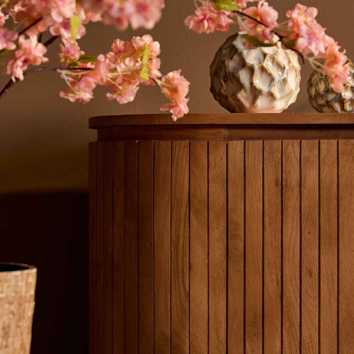 Sideboard - Mango wood, slatted front, natural color - Solana | Starfurn