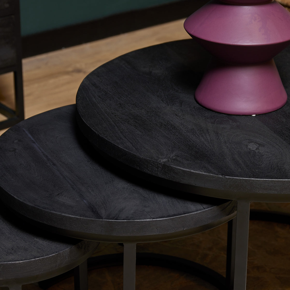 Coffee table – Round design, mango wood, metal frame – Triole | Starfurn