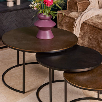 Couchtisch – Aluminium mit Gold- & Schwarzfinish, Runde Tischplatten & Metallgestell – Xaro | Starfurn