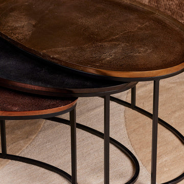 Couchtisch – Aluminium Tischplatten, Eisen Gestell, Ovales Design – Raley | Starfurn