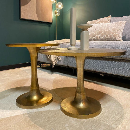 Coffee table - Aluminum construction, round shape, hammered design - Amara | Starfurn