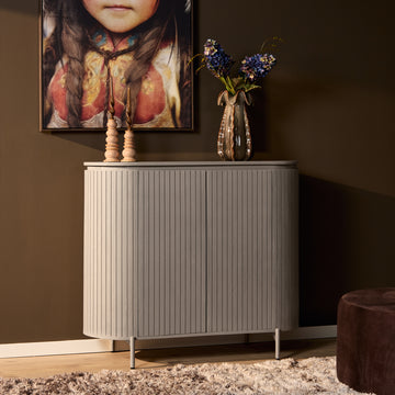 Schrank – Taupe Oberfläche, Vertikale Latten, Mangoholz – Solana | Starfurn