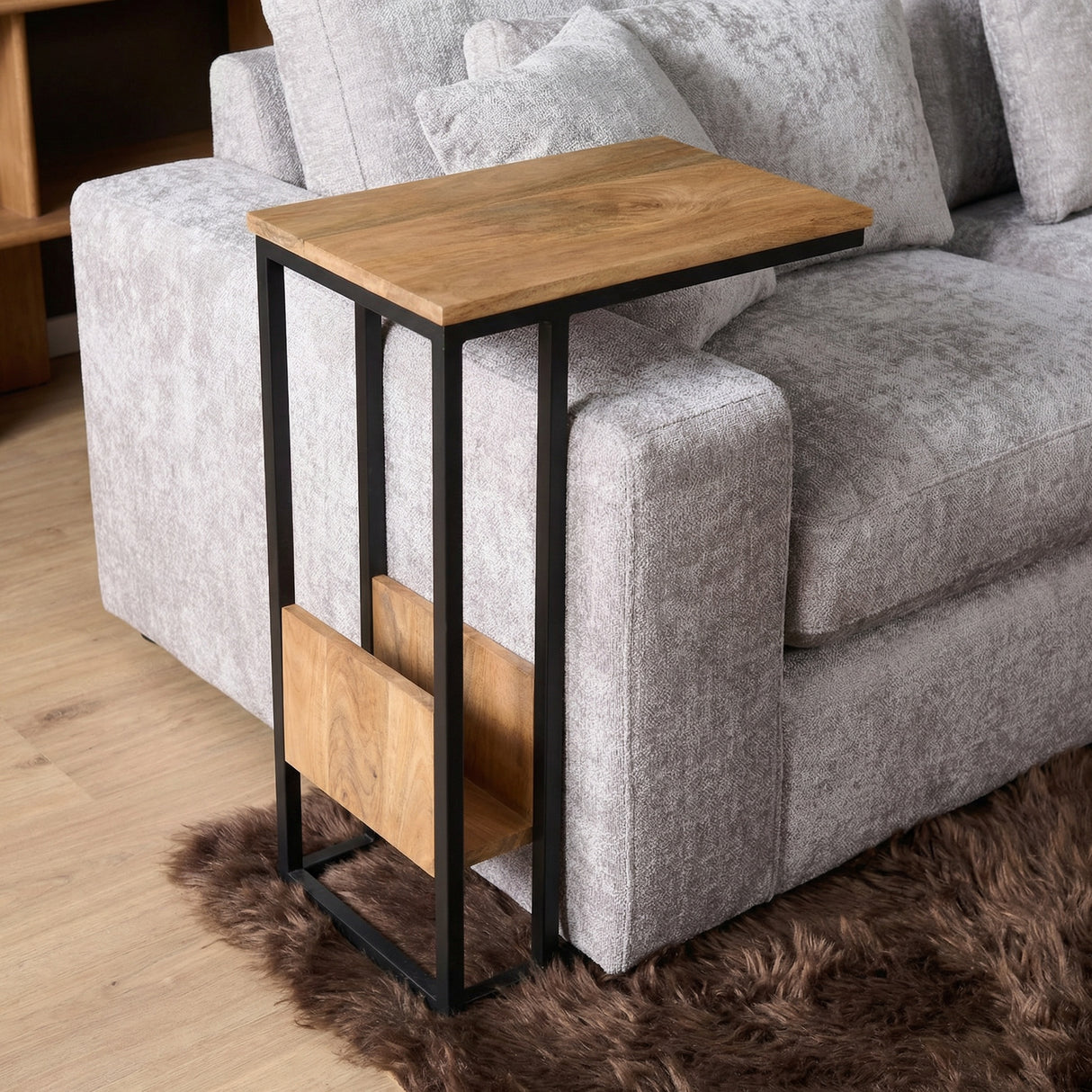 Side Table – Light Mango Wood, Black Metal, Slim Design – Slider | Starfurn