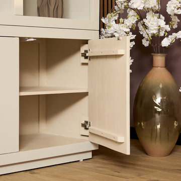 Bücherregal – Mangoholz, Sand-Finish, Push-to-Open-Türen – Brussel | Starfurn