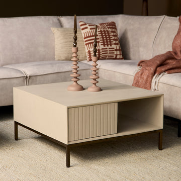 Couchtisch – Mangoholz Tischplatte, Metallgestell, Quadratische Form – Madison | Starfurn
