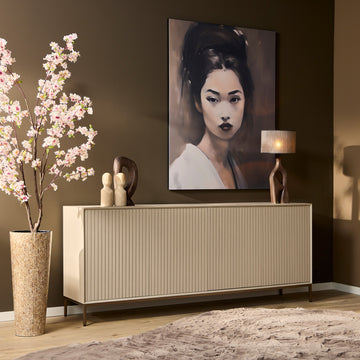 Sideboard - Sandfarbenes Mangoholz, Vertikale Lamellenfront, Bronzefarbenes Metallgestell, 210 cm – Madison | Starfurn