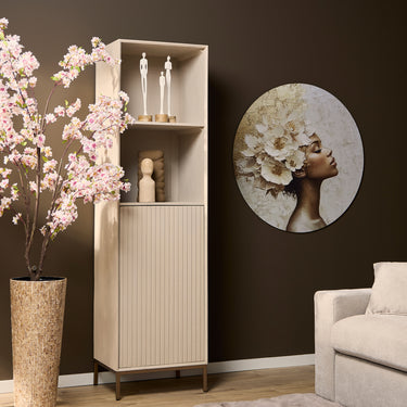 Bücherregal - Sandfarbenes Mangoholz, Vertikale Lamellenfront, Bronzefarbenes Metallgestell, 55 cm – Madison | Starfurn
