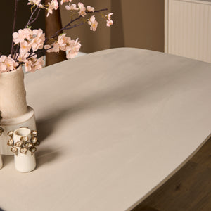 Esszimmertisch – Mangoholz, Sandfarbe, Ovale Form – Madison | Starfurn