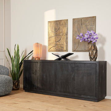 Sideboard – Mangoholz, Schwarze Oberfläche, Push-to-Open-Türen – Brussel | Starfurn